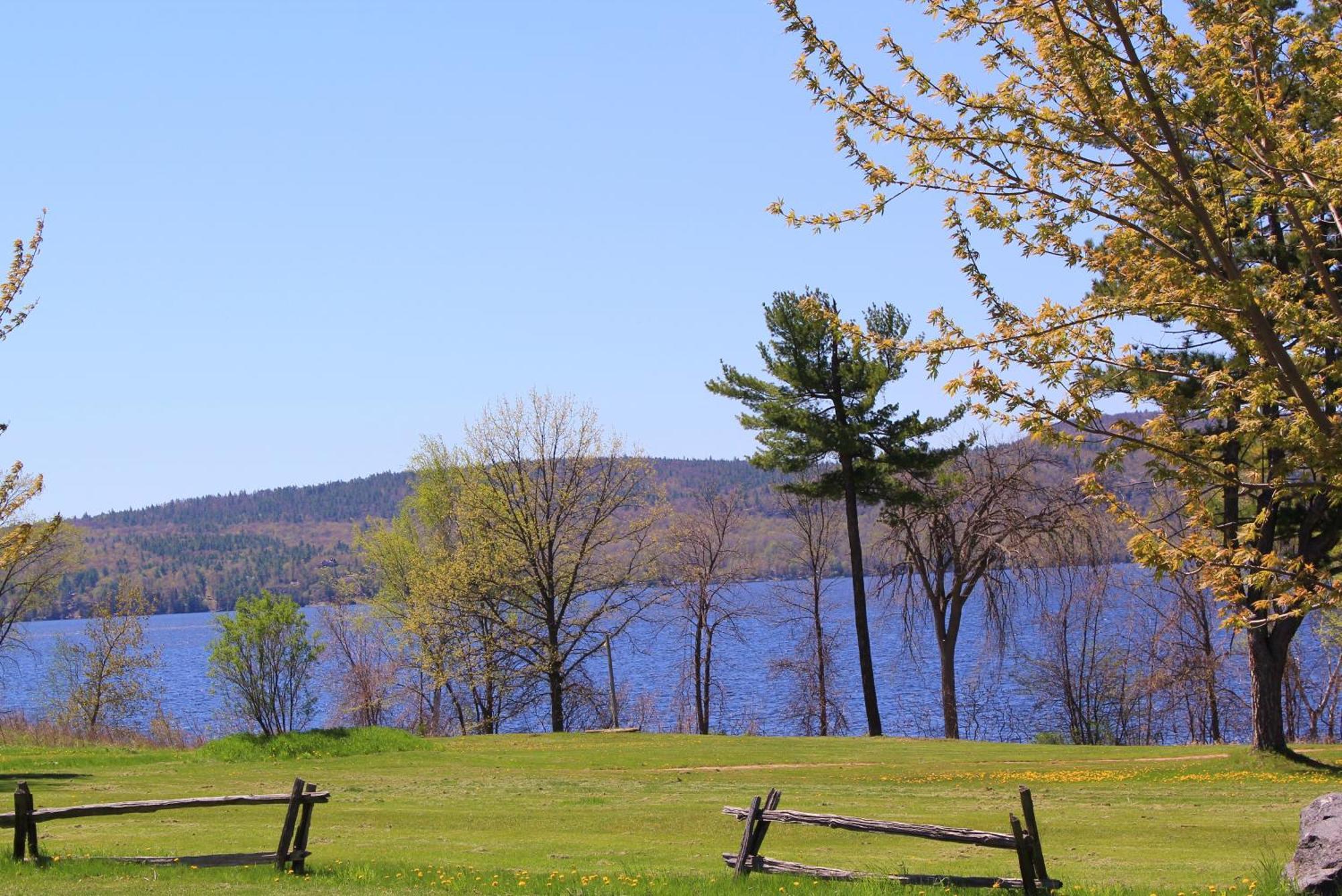 Highlands Four Season Resort Calabogie 외부 사진