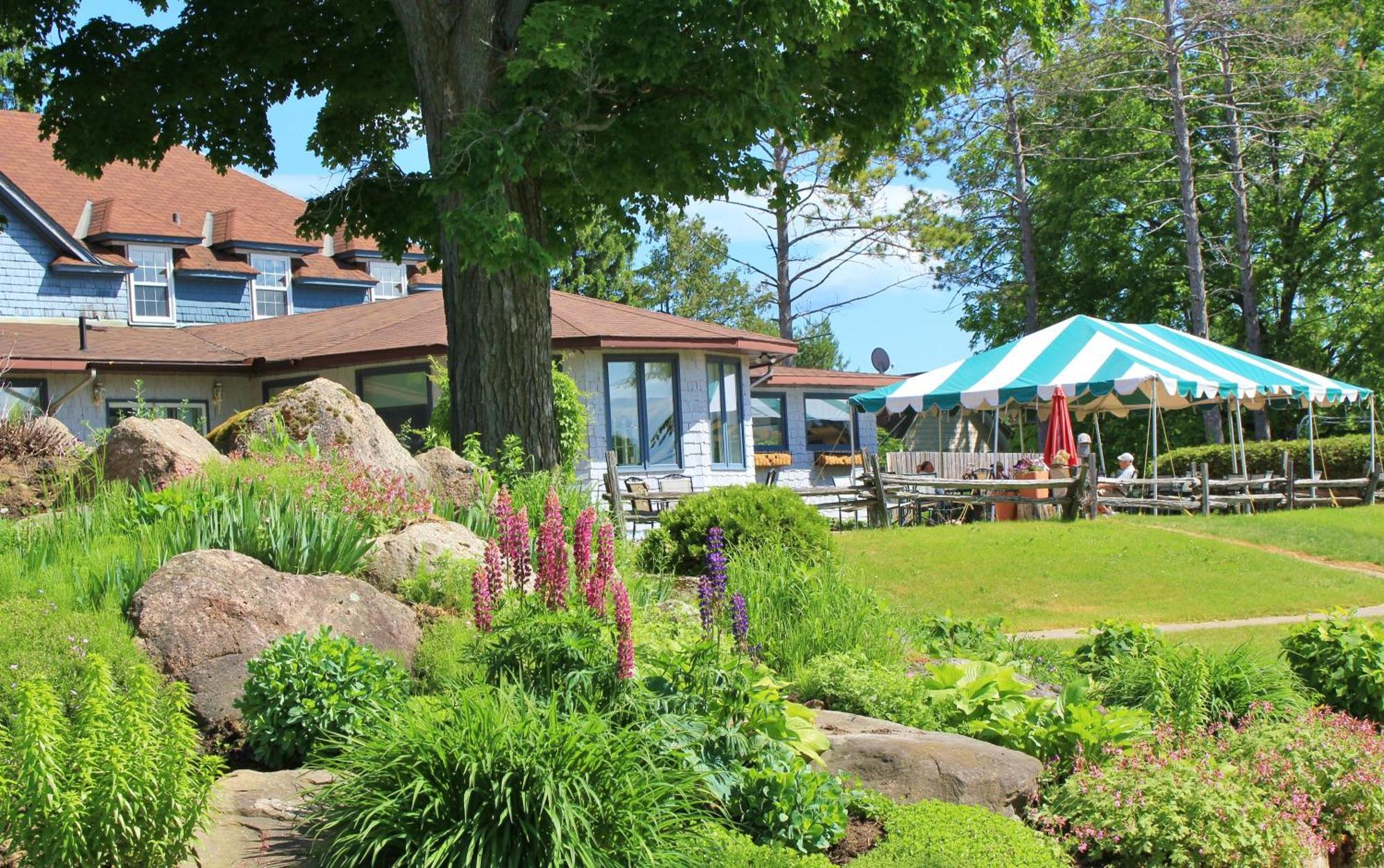 Highlands Four Season Resort Calabogie 외부 사진